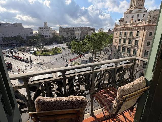 Private balcony of a Double Room at Hotel Ginebra Barcelona with views over Plaza Catalunya.