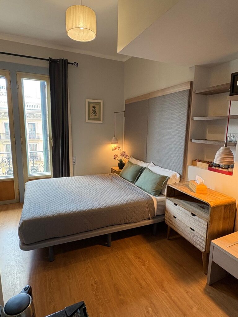 Habitación cuádruple de Hotel Ginebra — fotografía 4